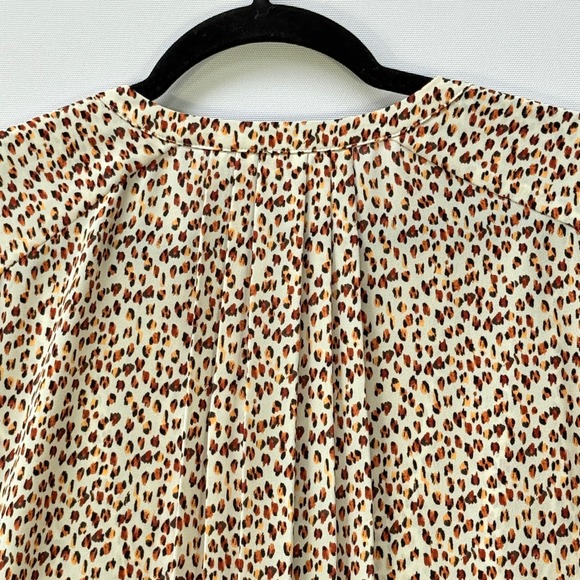 NYDJ Leopard Print Blouse Top Womens Small 3/4 Sleeve V Neck Casual Sheer - Picture 5 of 6
